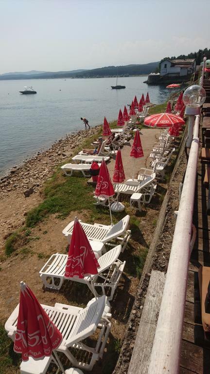 Комплекс Белите Къщи Shtarkelovo Gnezdo Exterior foto